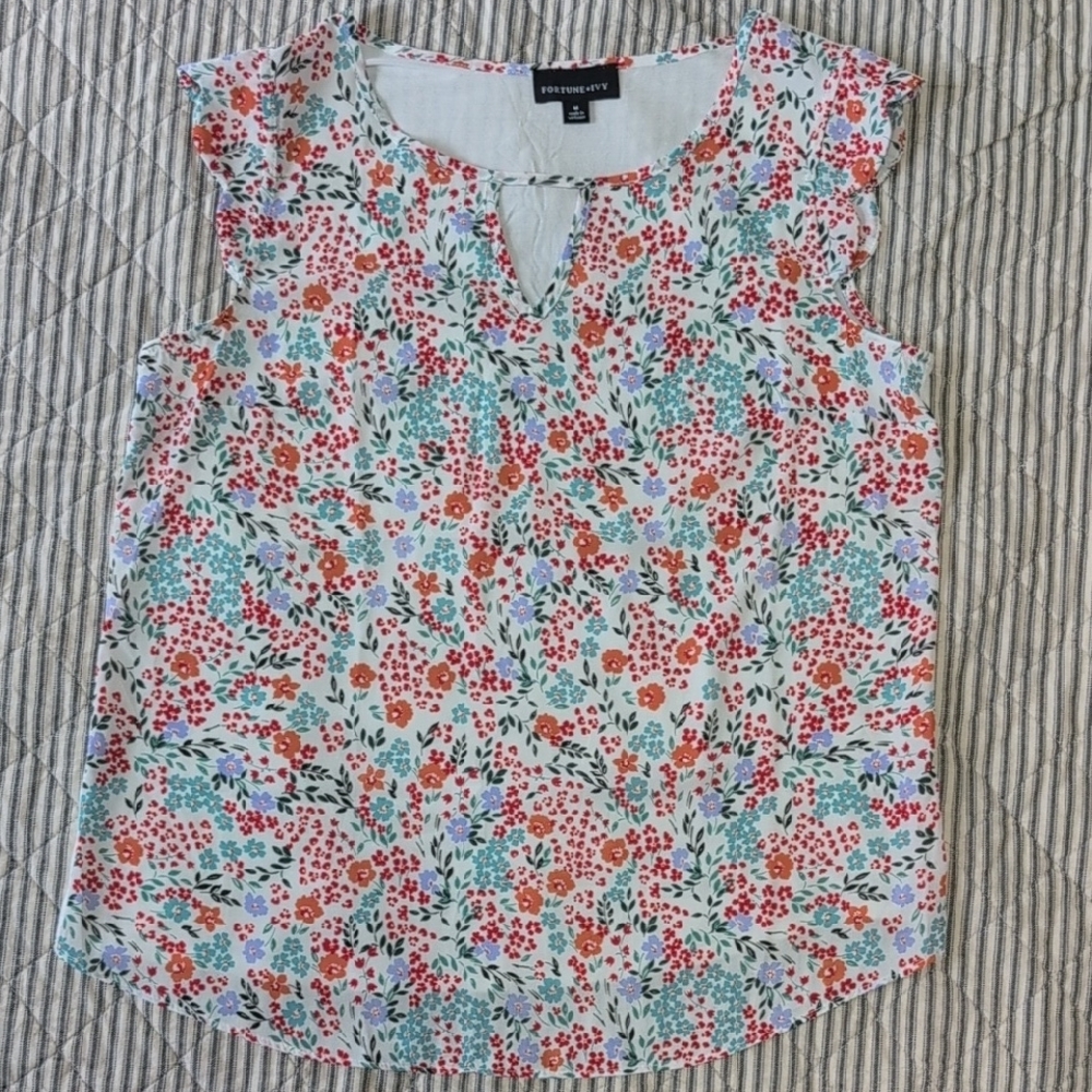 Fortune + Ivy Dina Scallop Sleeve Mixed Material Blouse